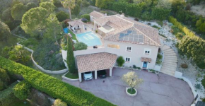 Magnifique villa avec piscine en Provence Verte